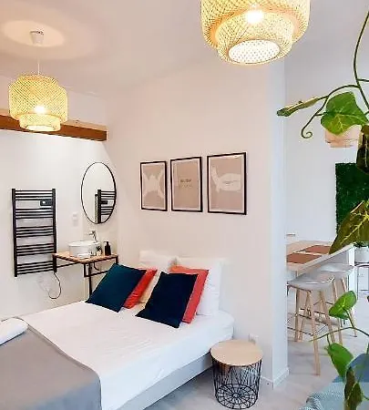 Artpink - Ideal Pros - Proche Commerces - Agathor Apartment Montlucon